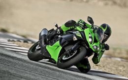 11MY_Ninja_ZX-6R_Action_5