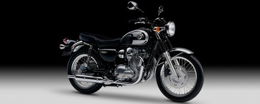 Der Retro-Klassiker W800 Die W800 zieht mit Stil und hochwertigen Details alle Blicke auf sich.